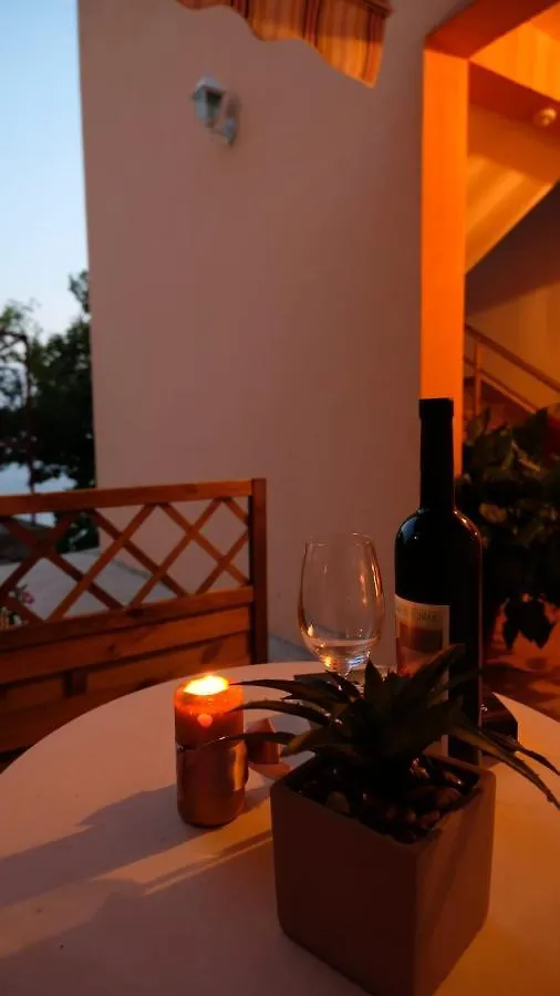 Porat Apartment Starigrad Paklenica Croatia