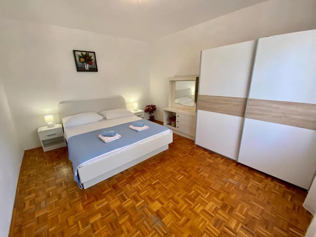Porat Apartment Starigrad Paklenica 0*,  Croatia