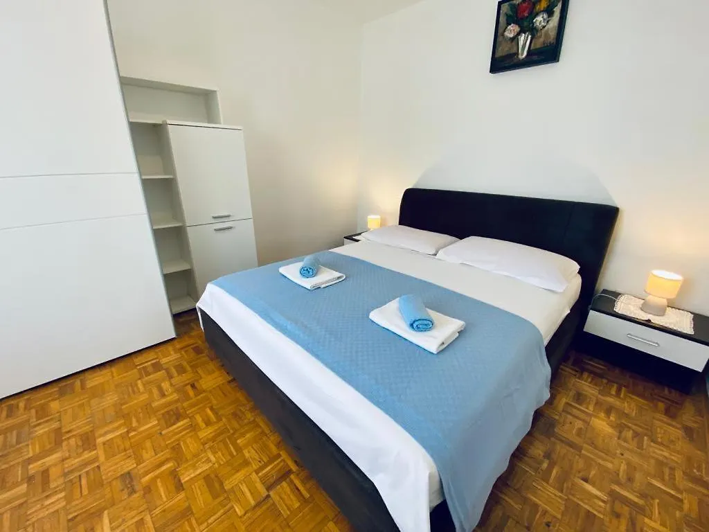 Porat Apartment Starigrad Paklenica 0*,  Croatia