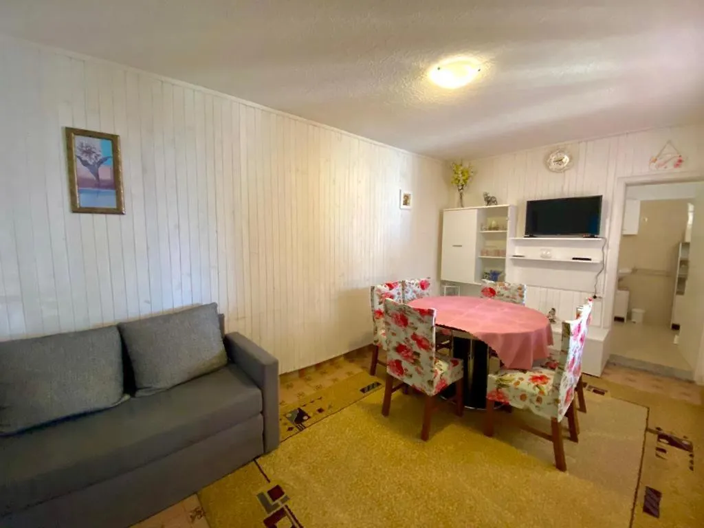 Porat Apartment Starigrad Paklenica Croatia