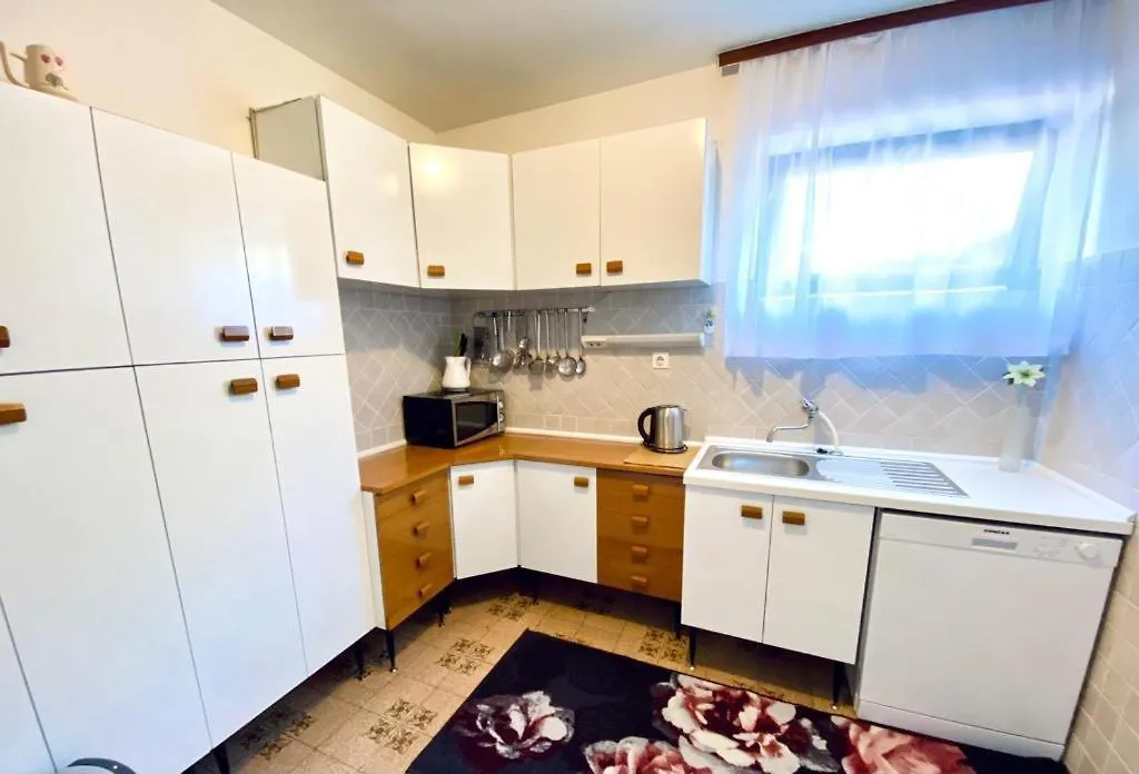 Porat Apartment Starigrad Paklenica