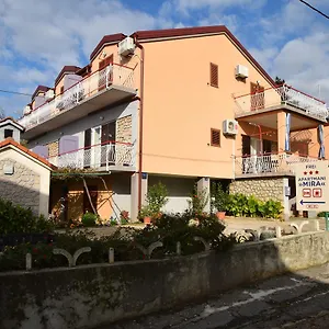 Mira Guest house